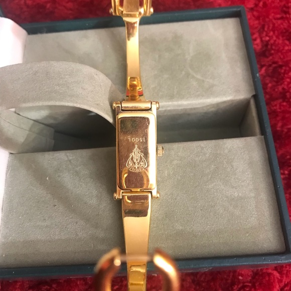 Gucci Timeless Watch - Picture 4 of 4